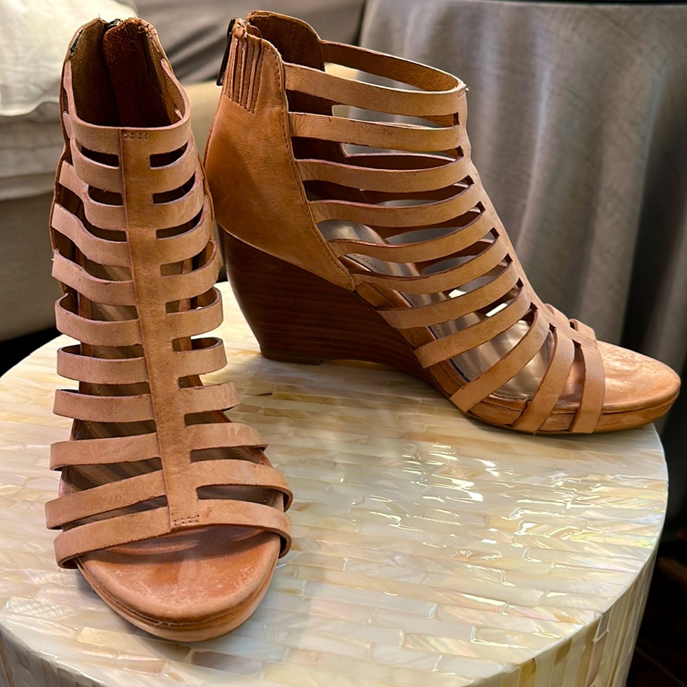 Johnston & Murphy Wedges -- Size 7.5